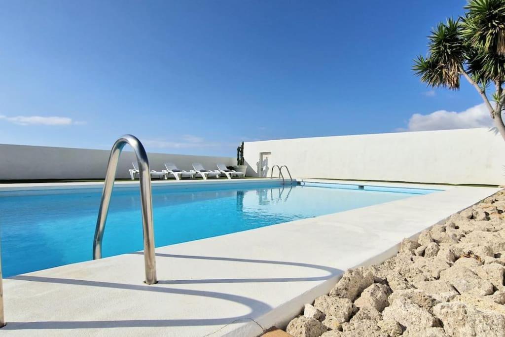 グイマー Private House With Pool & Gardenヴィラ エクステリア 写真